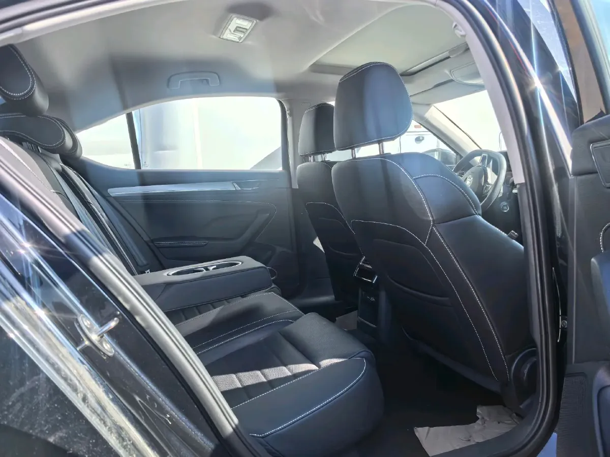 2024 Skoda Superb 1.4T 150HP L4 7DCT,autocango,china used car exporter,china ev exporter,chinese used car exporter,chinese used ev exporter