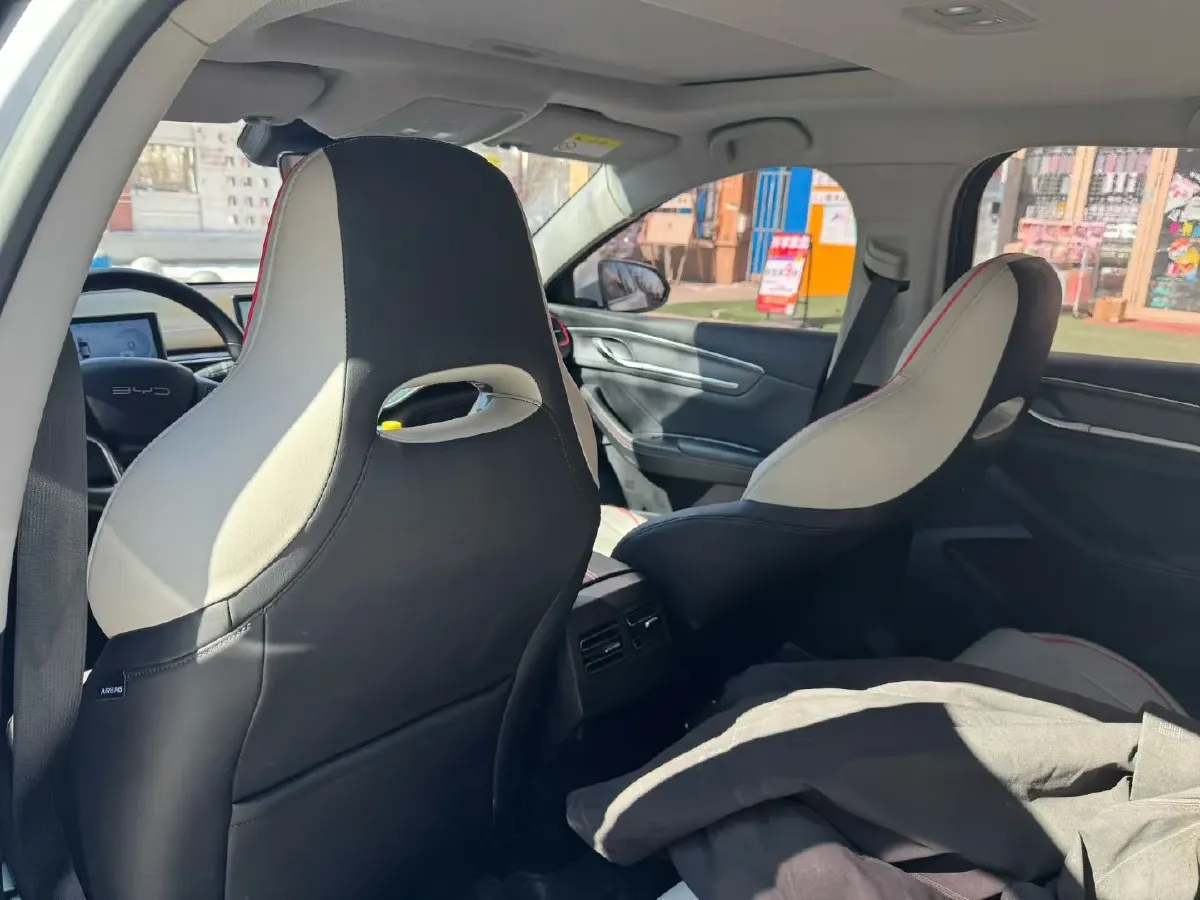 2022 Roewe RX5 MAX 1.5T 181HP L4 6AT,autocango,china used car exporter,china ev exporter,chinese used car exporter,chinese used ev exporter