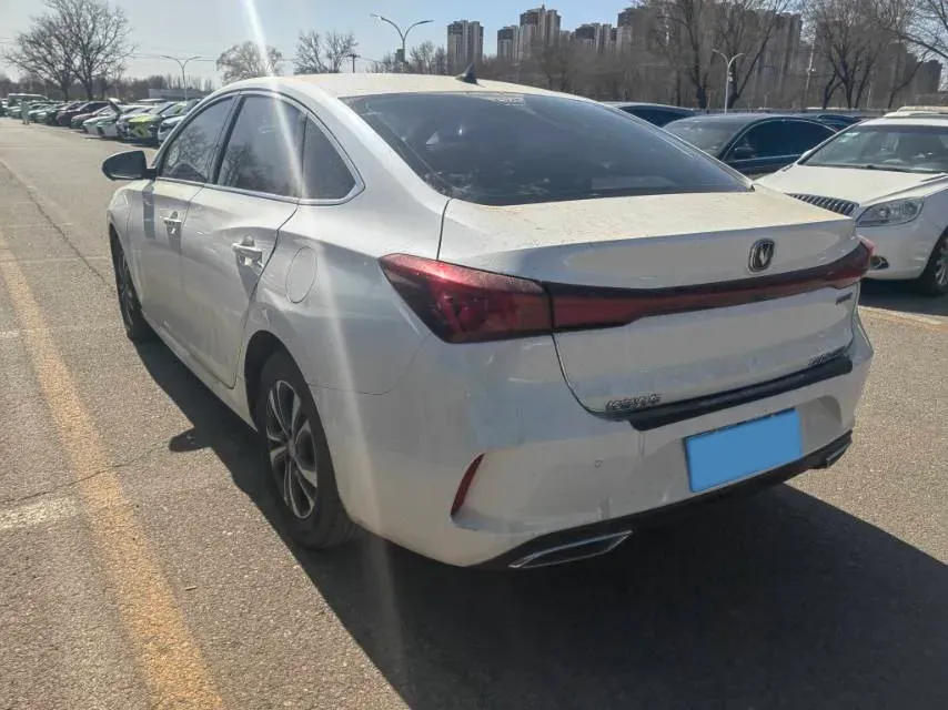 2022 ChangAn Eado 1.4T 160HP L4 7DCT,autocango,china used car exporter,china ev exporter,chinese used car exporter,chinese used ev exporter
