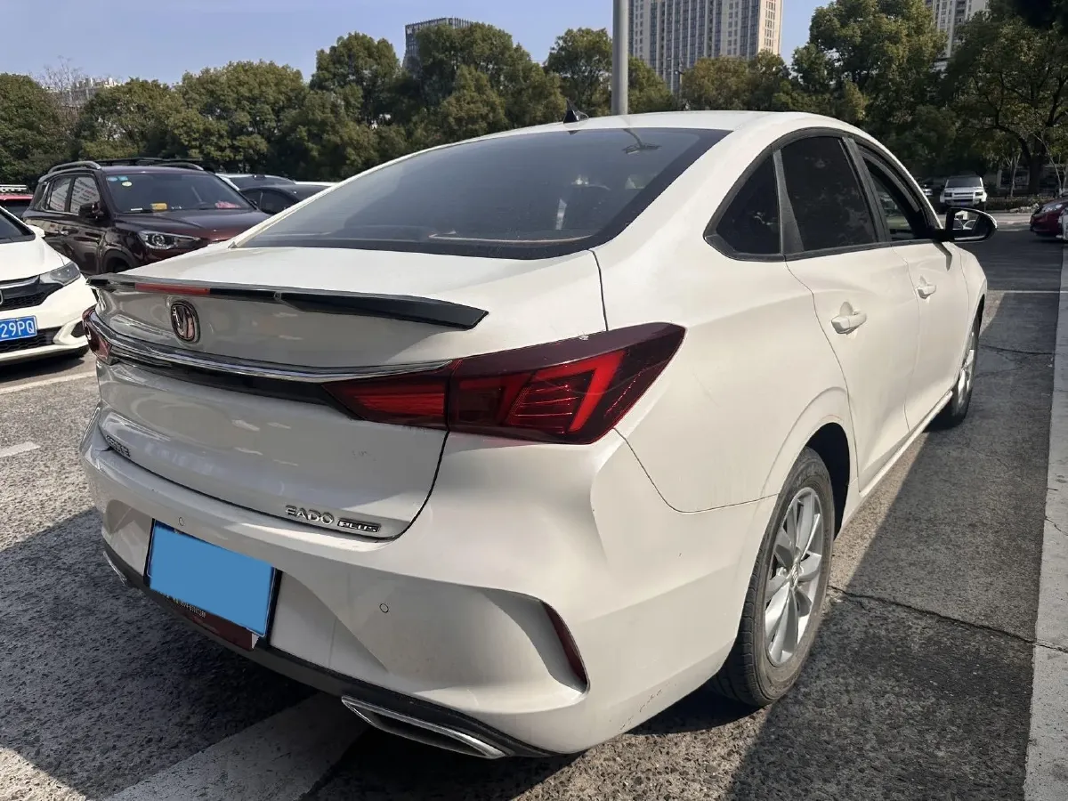 2020 ChangAn Eado 1.6L 128HP L4 5MT,autocango,china used car exporter,china ev exporter,chinese used car exporter,chinese used ev exporter