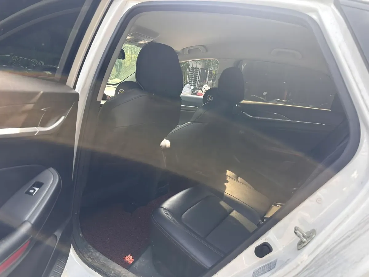 2020 ChangAn Eado 1.6L 128HP L4 5MT,autocango,china used car exporter,china ev exporter,chinese used car exporter,chinese used ev exporter