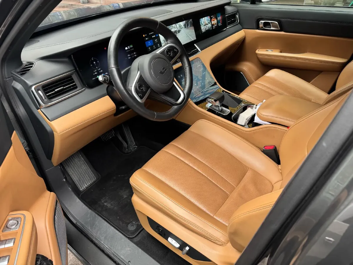 2020 Li ONE Range Extended 131HP REEV 40.5KWH,autocango,china used car exporter,china ev exporter,chinese used car exporter,chinese used ev exporter