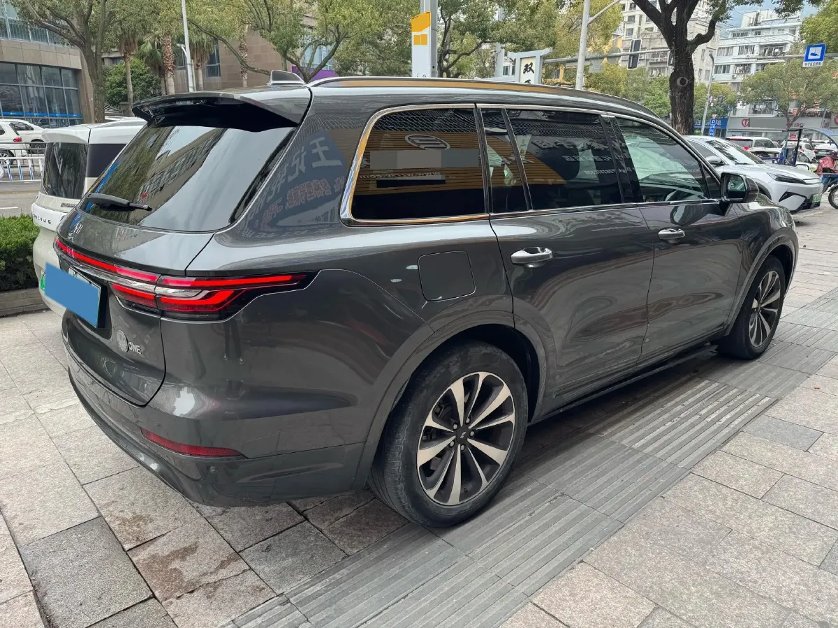 2020 Li ONE Range Extended 131HP REEV 40.5KWH,autocango,china used car exporter,china ev exporter,chinese used car exporter,chinese used ev exporter