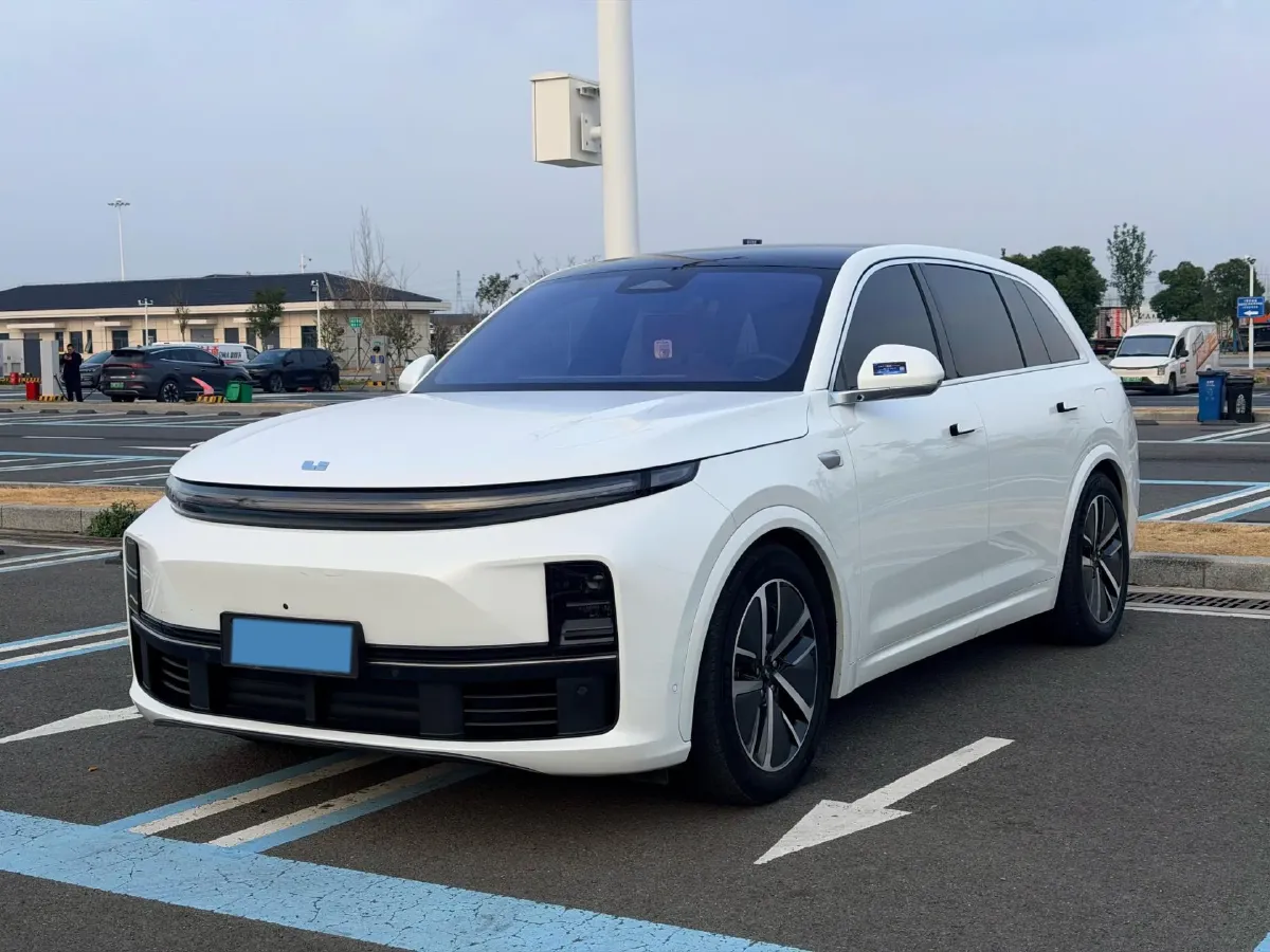 2024 Li L7 Range Extended 154HP REEV 42.8KWH,autocango,china used car exporter,china ev exporter,chinese used car exporter,chinese used ev exporter