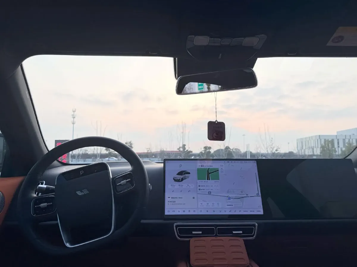 2024 Li L7 Range Extended 154HP REEV 42.8KWH,autocango,china used car exporter,china ev exporter,chinese used car exporter,chinese used ev exporter