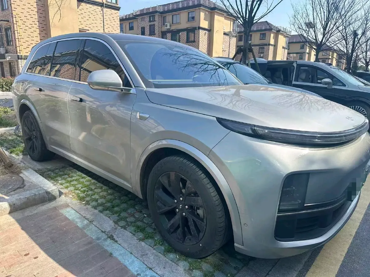 2023 Li L7 Range Extended 154HP REEV 40.9KWH,autocango,china used car exporter,china ev exporter,chinese used car exporter,chinese used ev exporter