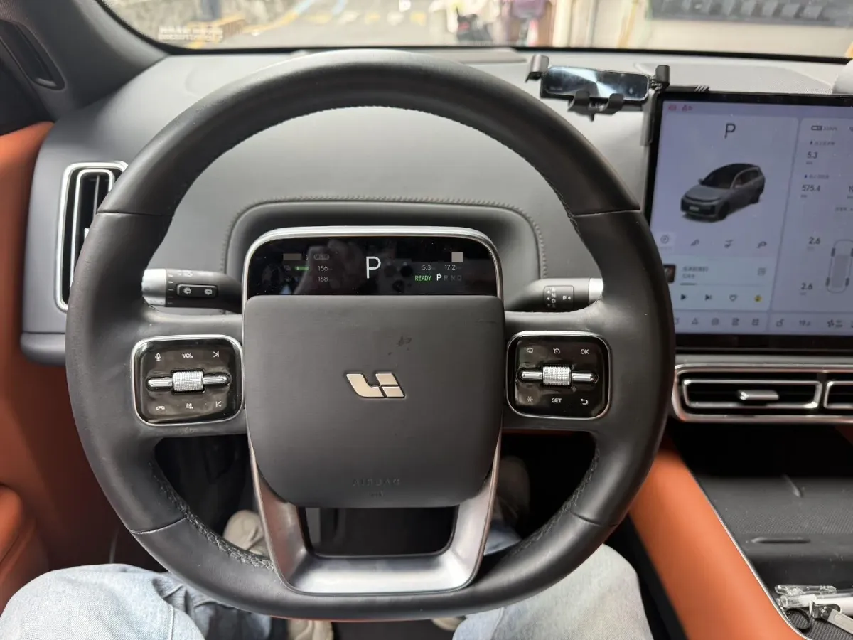 2023 Li L7 Range Extended 154HP REEV 40.9KWH,autocango,china used car exporter,china ev exporter,chinese used car exporter,chinese used ev exporter