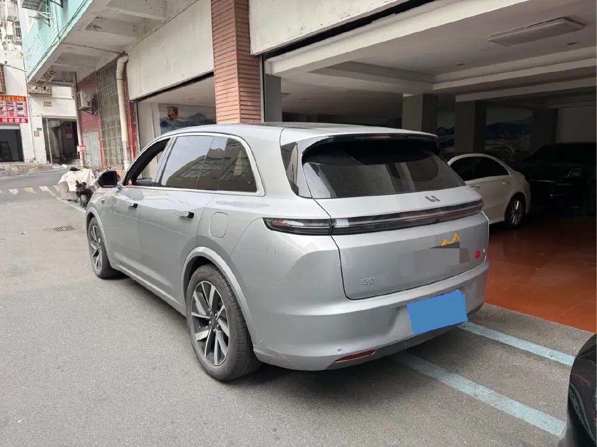 2023 Li L7 Range Extended 154HP REEV 40.9KWH,autocango,china used car exporter,china ev exporter,chinese used car exporter,chinese used ev exporter