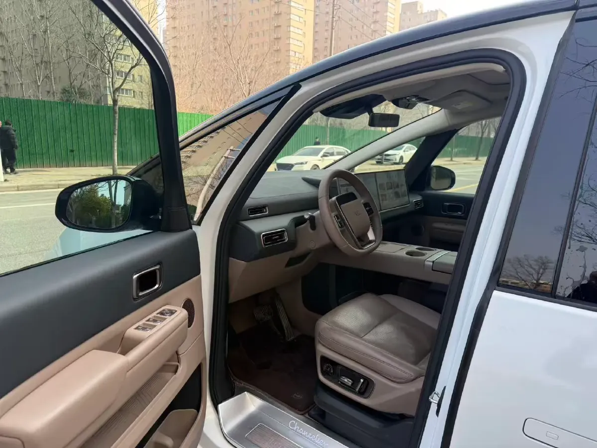 2025 Li MEGA BEV,autocango,china used car exporter,china ev exporter,chinese used car exporter,chinese used ev exporter