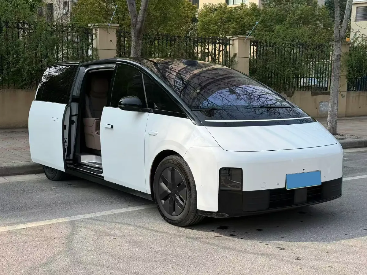 2025 Li MEGA BEV,autocango,china used car exporter,china ev exporter,chinese used car exporter,chinese used ev exporter