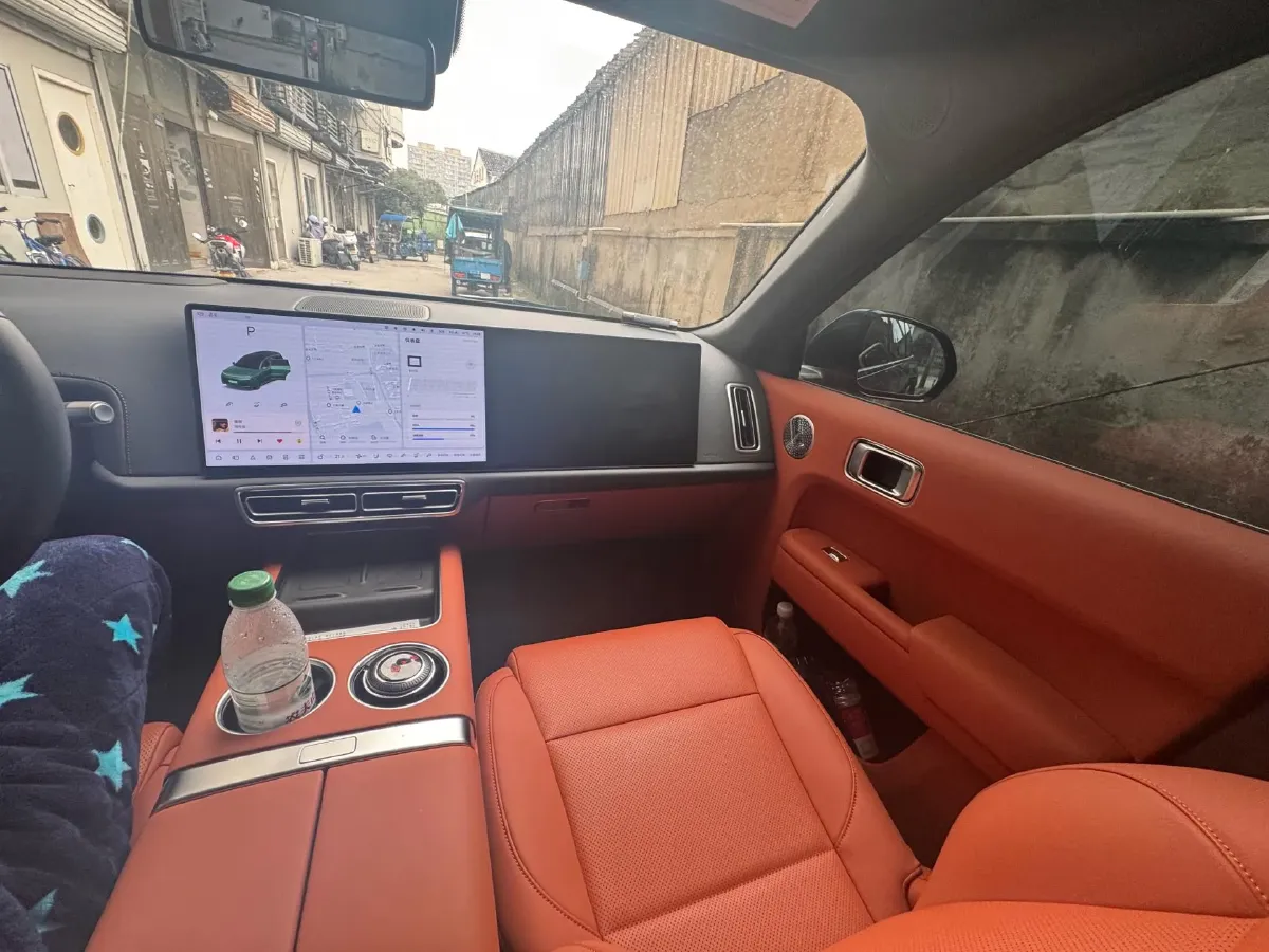 2025 Li L9 Range Extended 154HP REEV,autocango,china used car exporter,china ev exporter,chinese used car exporter,chinese used ev exporter