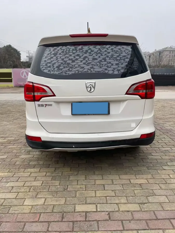 2019 BaoJun 730 1.5L 105HP L4 6MT,autocango,china used car exporter,china ev exporter,chinese used car exporter,chinese used ev exporter