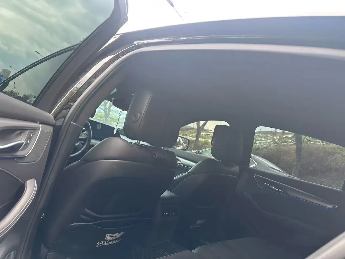 2024 Cadillac CT5 2.0T 237HP L4 10AT,autocango,china used car exporter,china ev exporter,chinese used car exporter,chinese used ev exporter