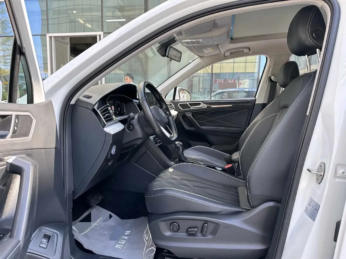 2023 Volkswagen Tiguan L 1.5T 160HP L4 7DCT,autocango,china used car exporter,china ev exporter,chinese used car exporter,chinese used ev exporter