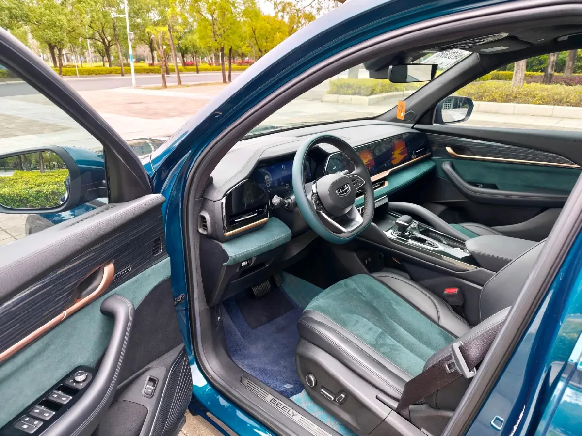 2021 Geely Monjaro 2.0T 218HP L4 7DCT,autocango,china used car exporter,china ev exporter,chinese used car exporter,chinese used ev exporter