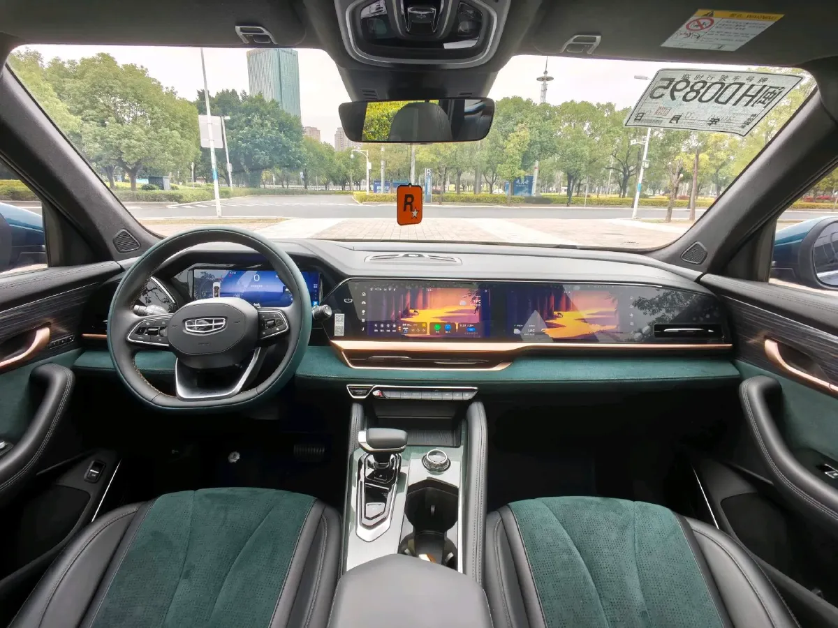 2021 Geely Monjaro 2.0T 218HP L4 7DCT,autocango,china used car exporter,china ev exporter,chinese used car exporter,chinese used ev exporter