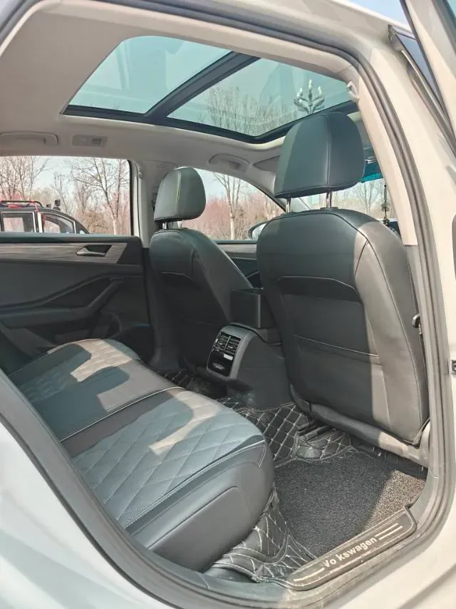 2023 Volkswagen Sagitar 1.2T 116HP L4 7DCT,autocango,china used car exporter,china ev exporter,chinese used car exporter,chinese used ev exporter