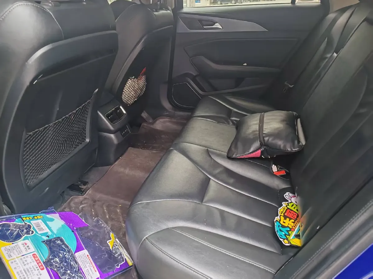 2020 HongQi H5 1.8T 197HP L4 6AT,autocango,china used car exporter,china ev exporter,chinese used car exporter,chinese used ev exporter