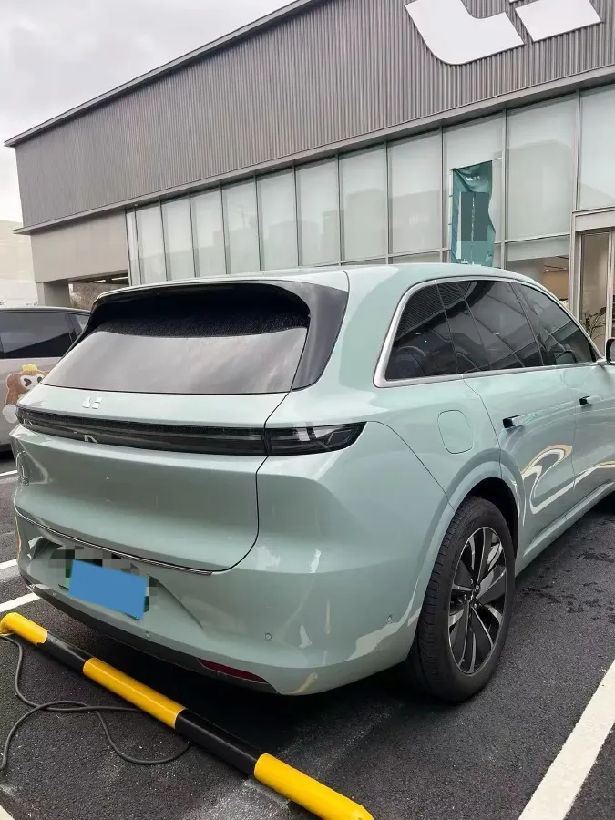 2025 Li L6 Range Extended 154HP L4 REEV,autocango,china used car exporter,china ev exporter,chinese used car exporter,chinese used ev exporter