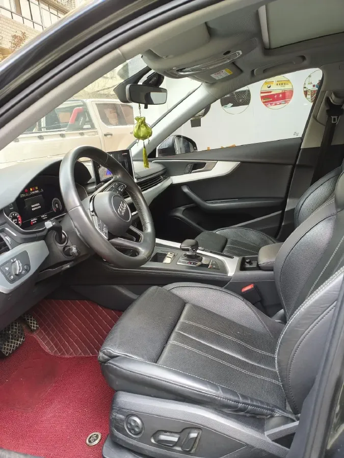 2020 Audi A4L 2.0T 190HP L4 7DCT,autocango,china used car exporter,china ev exporter,chinese used car exporter,chinese used ev exporter