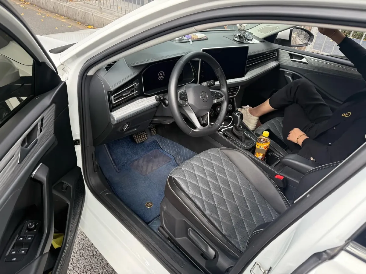 2023 Volkswagen Sagitar 1.5T 160HP L4 7DCT,autocango,china used car exporter,china ev exporter,chinese used car exporter,chinese used ev exporter