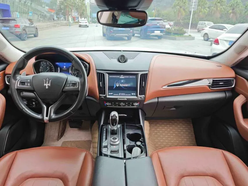 2018 Maserati Levante 3.0T 350HP V6 8AT,autocango,china used car exporter,china ev exporter,chinese used car exporter,chinese used ev exporter