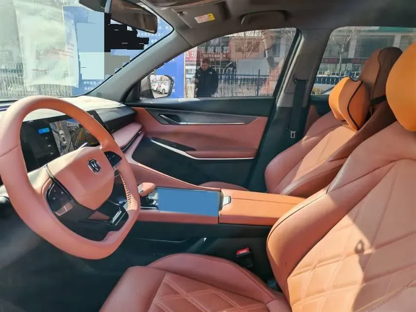 2023 ChangAn CS75 Plus 1.5T 188HP L4 8AT,autocango,china used car exporter,china ev exporter,chinese used car exporter,chinese used ev exporter