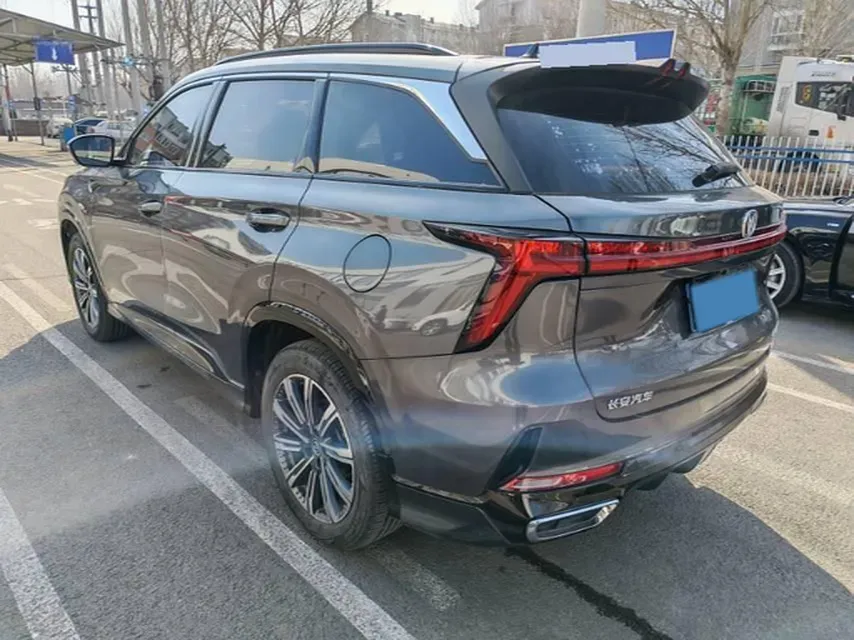 2023 ChangAn CS75 Plus 1.5T 188HP L4 8AT,autocango,china used car exporter,china ev exporter,chinese used car exporter,chinese used ev exporter