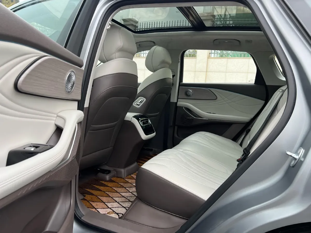 2024 BYD Han 1.5T 139HP L4 E-CVT PHEV 18.316KWH,autocango,china used car exporter,china ev exporter,chinese used car exporter,chinese used ev exporter