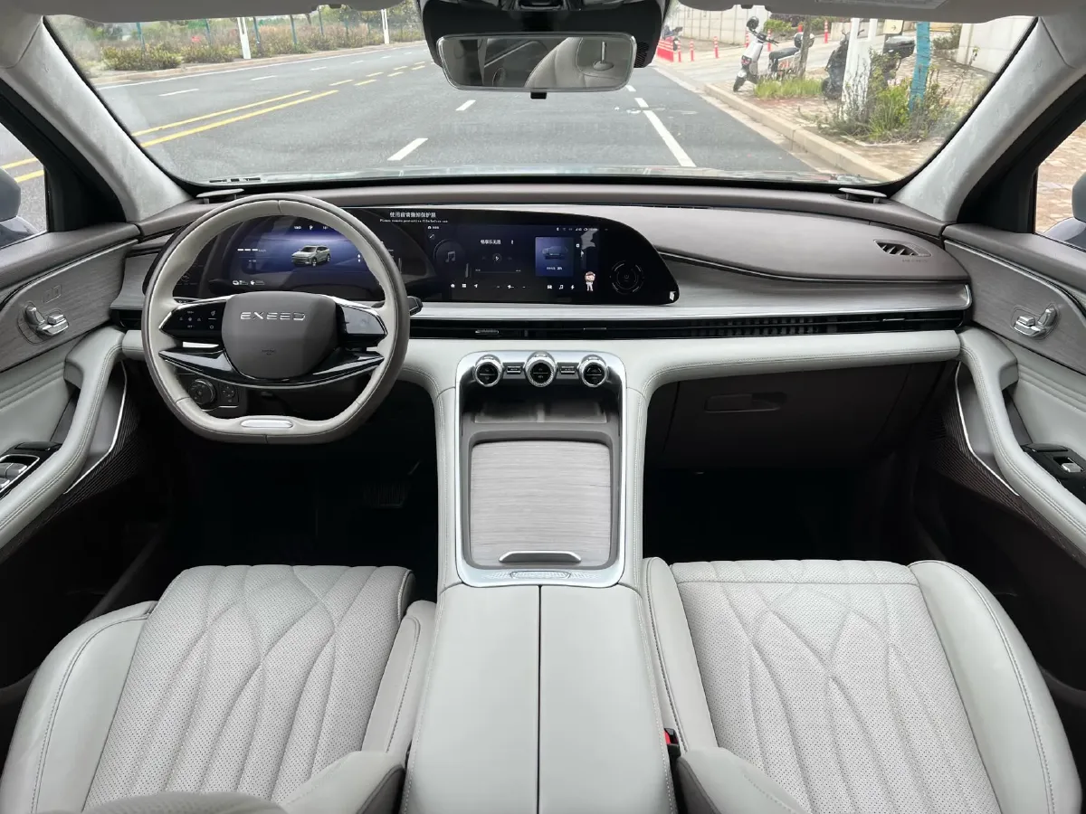 2024 BYD Han 1.5T 139HP L4 E-CVT PHEV 18.316KWH,autocango,china used car exporter,china ev exporter,chinese used car exporter,chinese used ev exporter