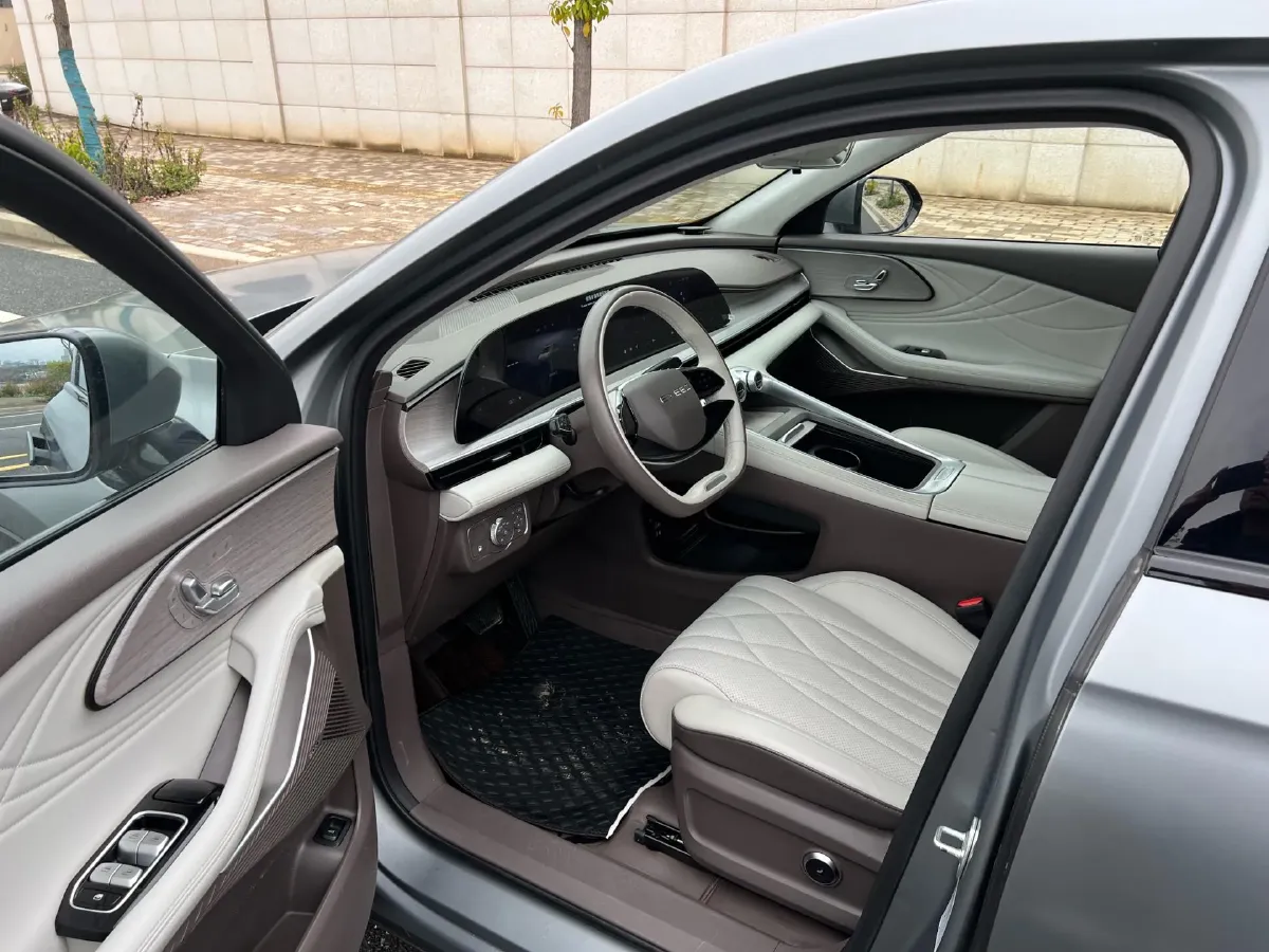 2024 BYD Han 1.5T 139HP L4 E-CVT PHEV 18.316KWH,autocango,china used car exporter,china ev exporter,chinese used car exporter,chinese used ev exporter