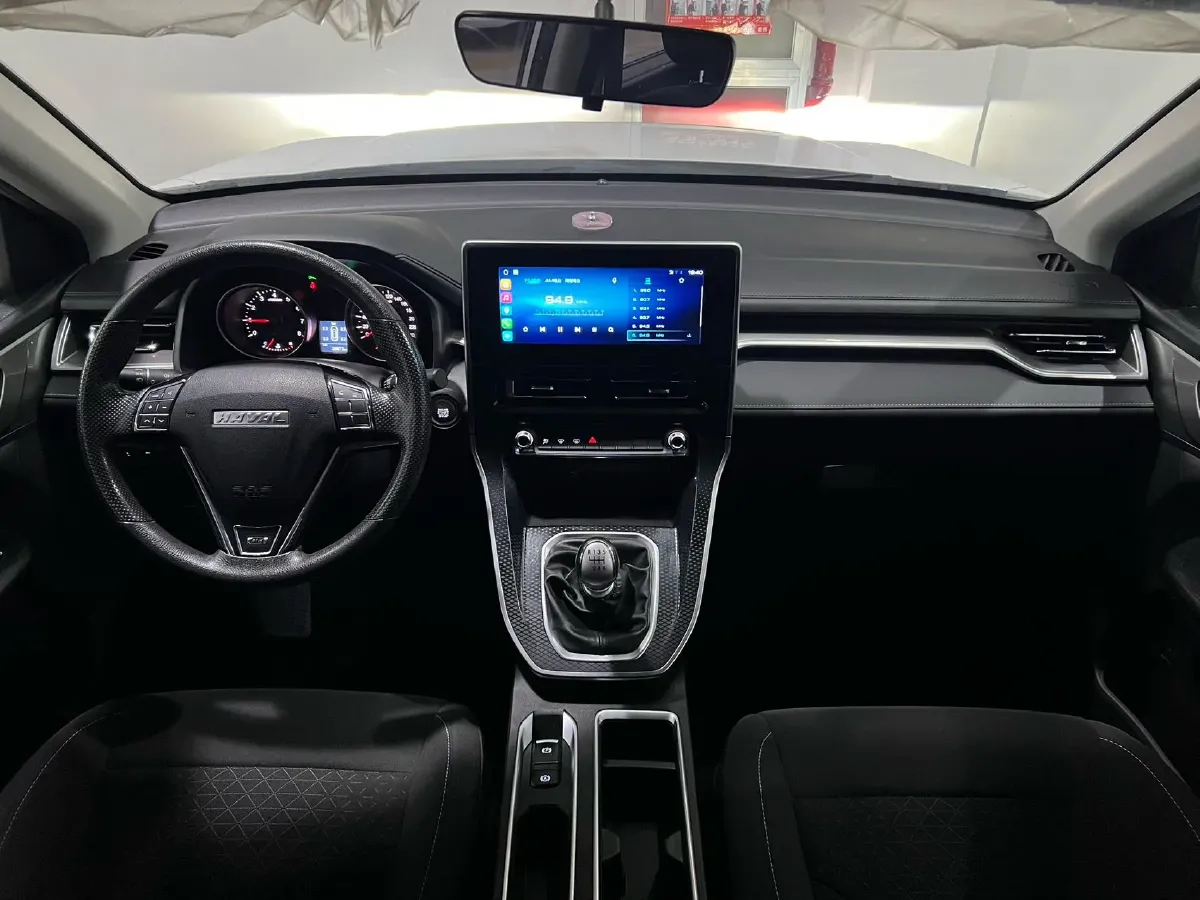 2021 Haval M6 1.5T 150HP L4 6MT,autocango,china used car exporter,china ev exporter,chinese used car exporter,chinese used ev exporter