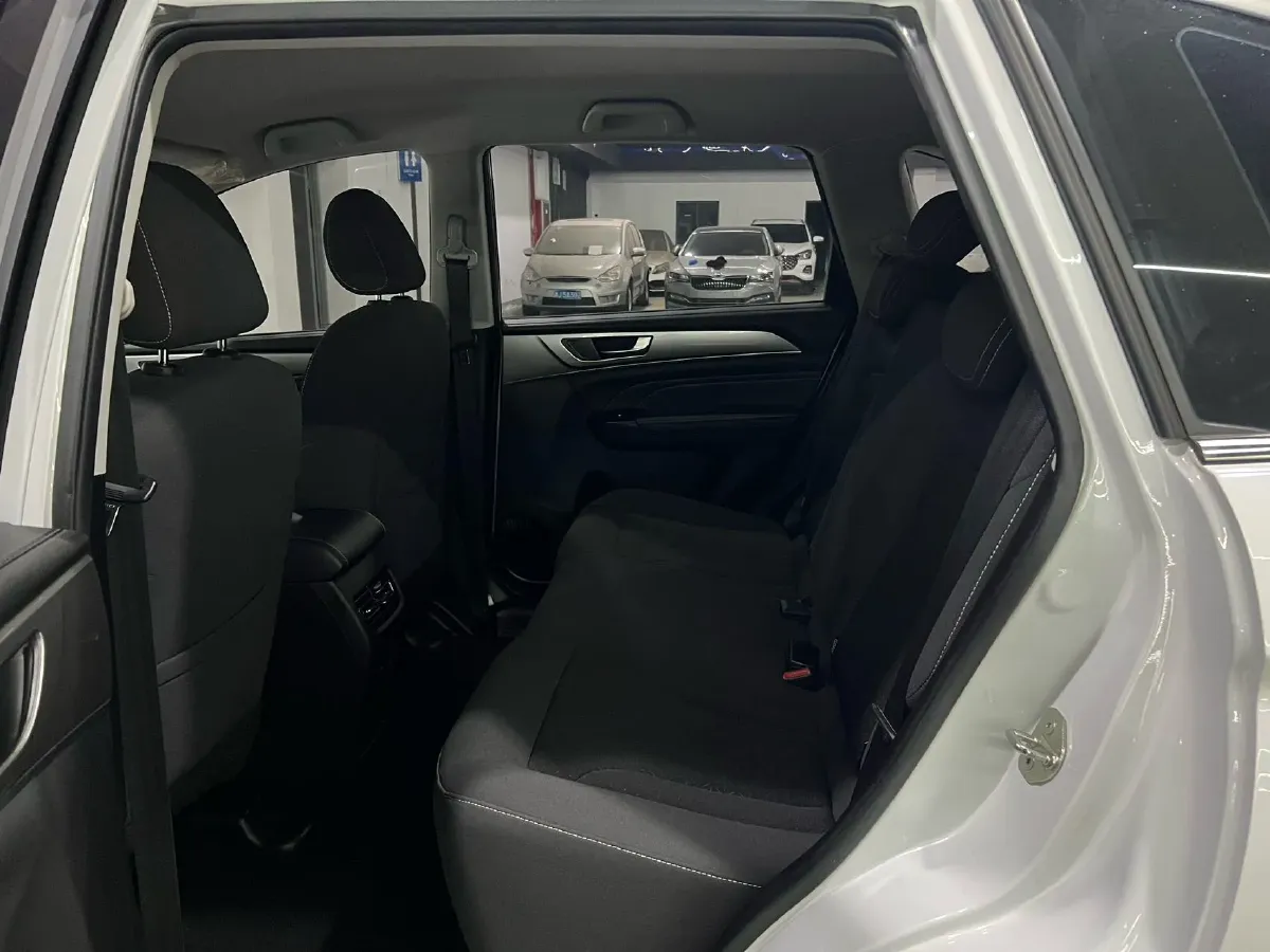 2021 Haval M6 1.5T 150HP L4 6MT,autocango,china used car exporter,china ev exporter,chinese used car exporter,chinese used ev exporter