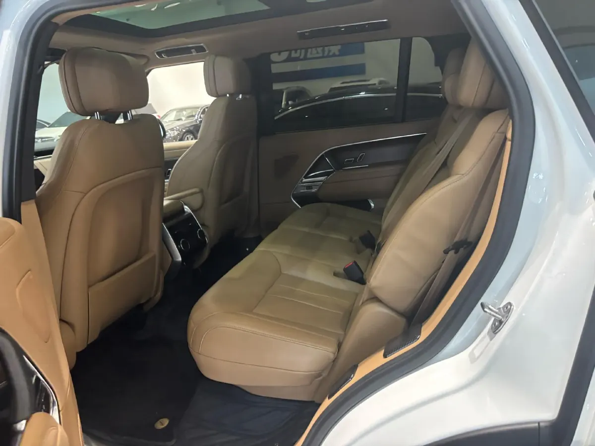 2023 Land Rover Range Rover 3.0T 400HP L6 8AT,autocango,china used car exporter,china ev exporter,chinese used car exporter,chinese used ev exporter