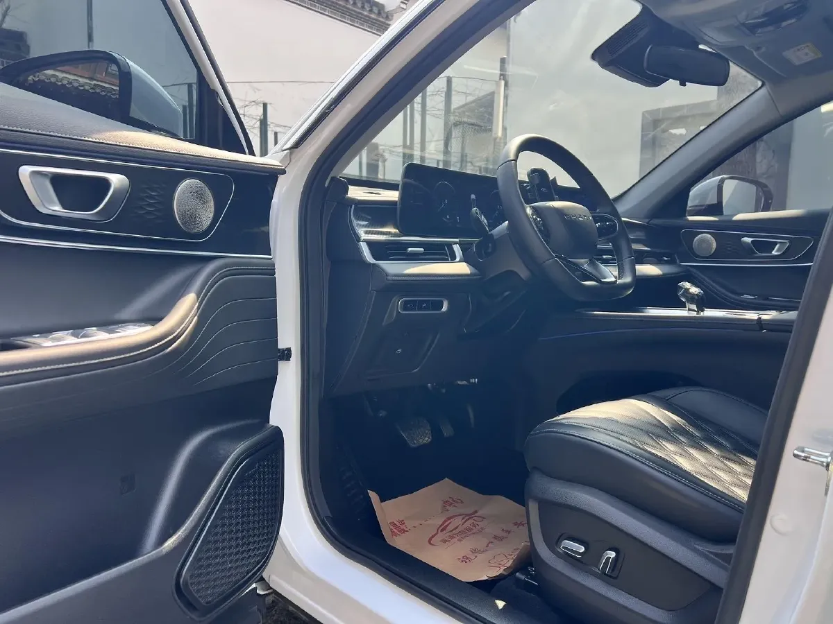 2023 Chery Tiggo 7 Plus 1.6T 197HP L4 7DCT,autocango,china used car exporter,china ev exporter,chinese used car exporter,chinese used ev exporter