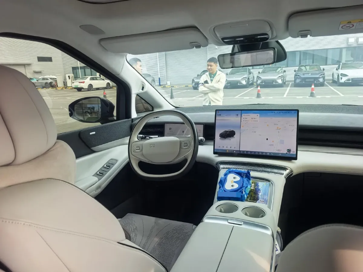 2024 Xpeng X9 BEV 101.5KWH,autocango,china used car exporter,china ev exporter,chinese used car exporter,chinese used ev exporter