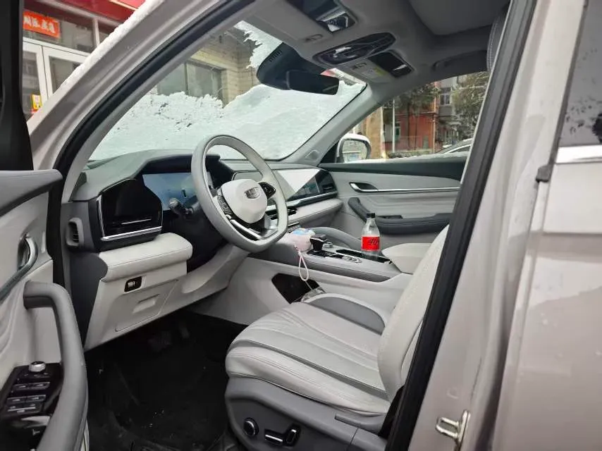 2024 Geely Monjaro 1.5T 163HP L4 3DHT Hybrid,autocango,china used car exporter,china ev exporter,chinese used car exporter,chinese used ev exporter