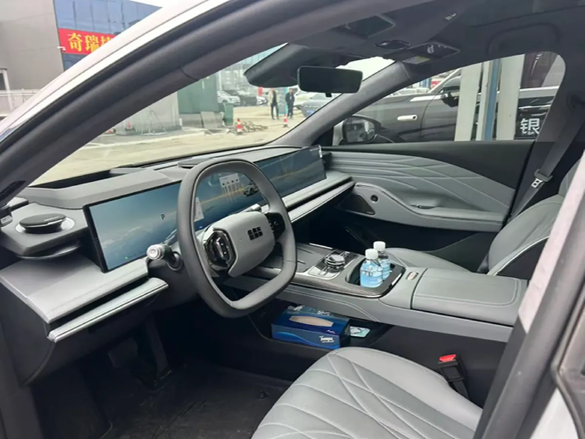 2025 MAXUS InterstellarX 2.5T 224HP L4 8AT,autocango,china used car exporter,china ev exporter,chinese used car exporter,chinese used ev exporter