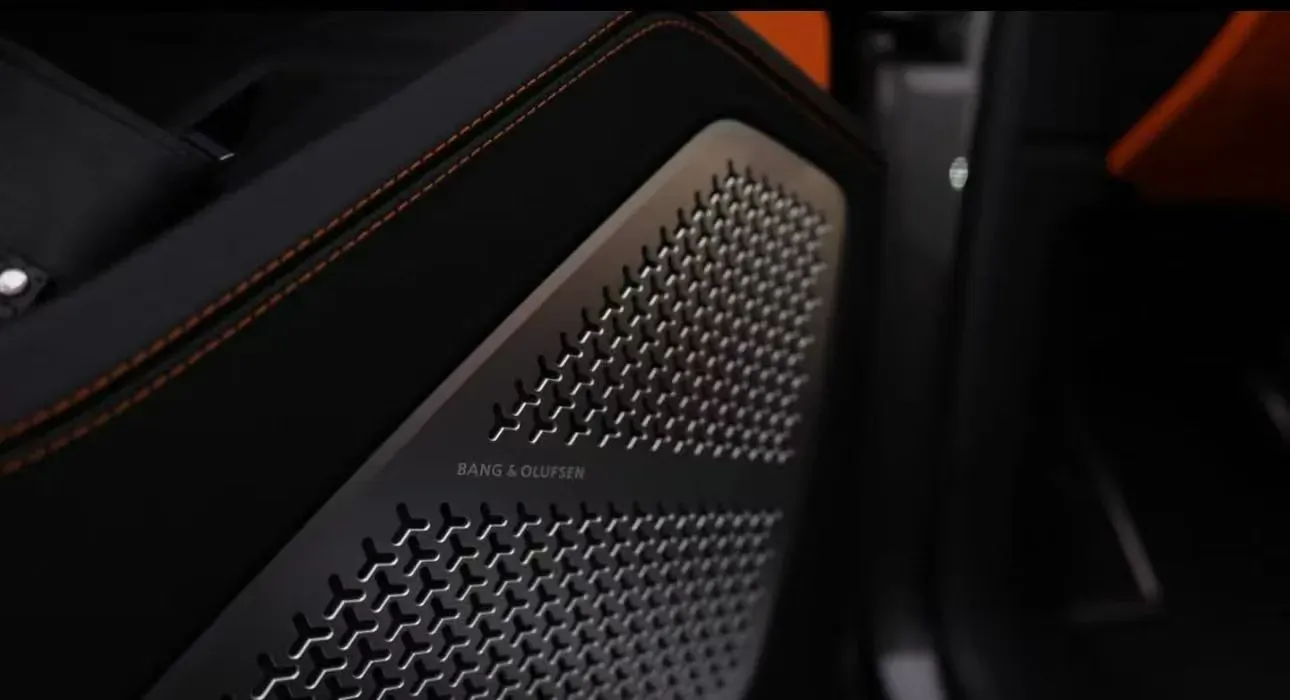 2021 Lamborghini Urus 4.0T 641HP V8 8AT,autocango,china used car exporter,china ev exporter,chinese used car exporter,chinese used ev exporter