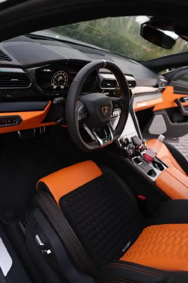 2021 Lamborghini Urus 4.0T 641HP V8 8AT,autocango,china used car exporter,china ev exporter,chinese used car exporter,chinese used ev exporter