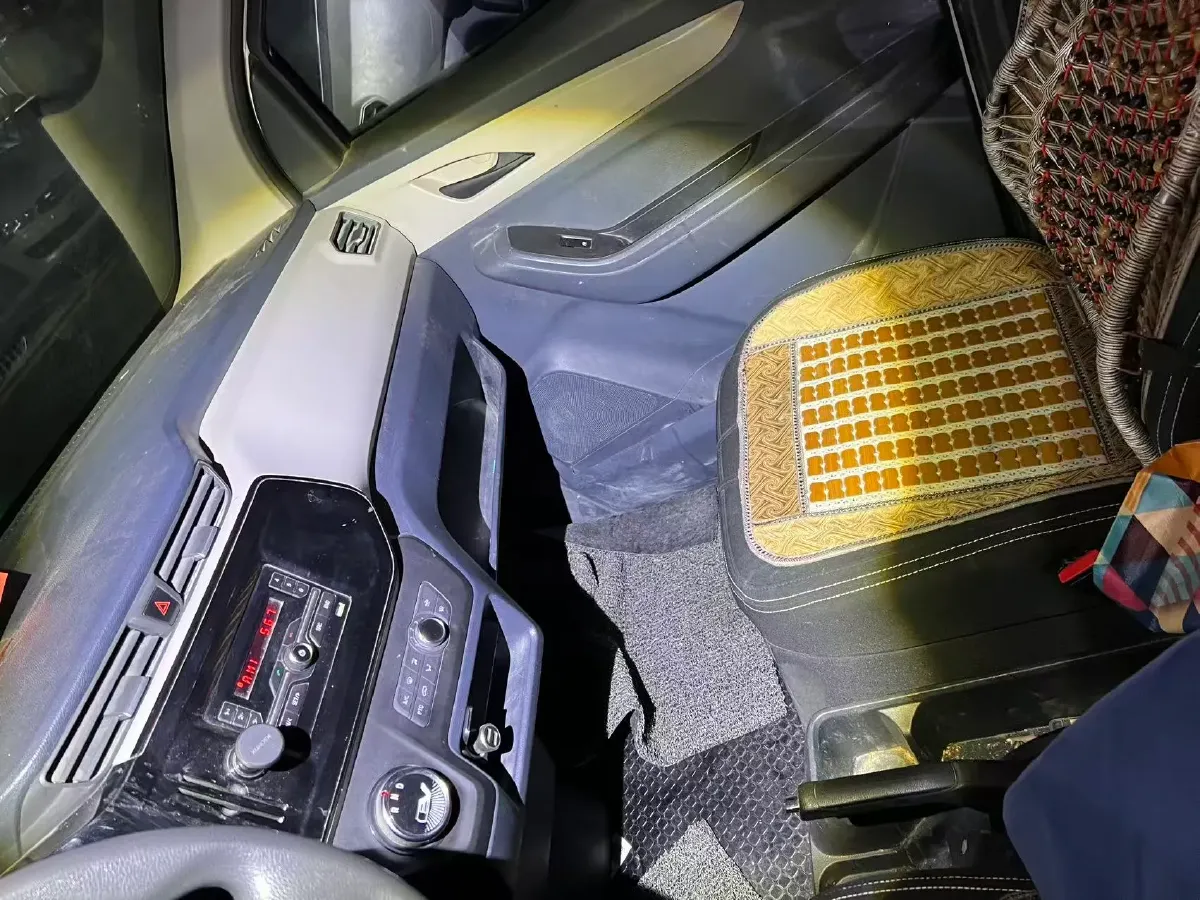 2021 Bestune T77 1.5T 169HP L4 7DCT,autocango,china used car exporter,china ev exporter,chinese used car exporter,chinese used ev exporter