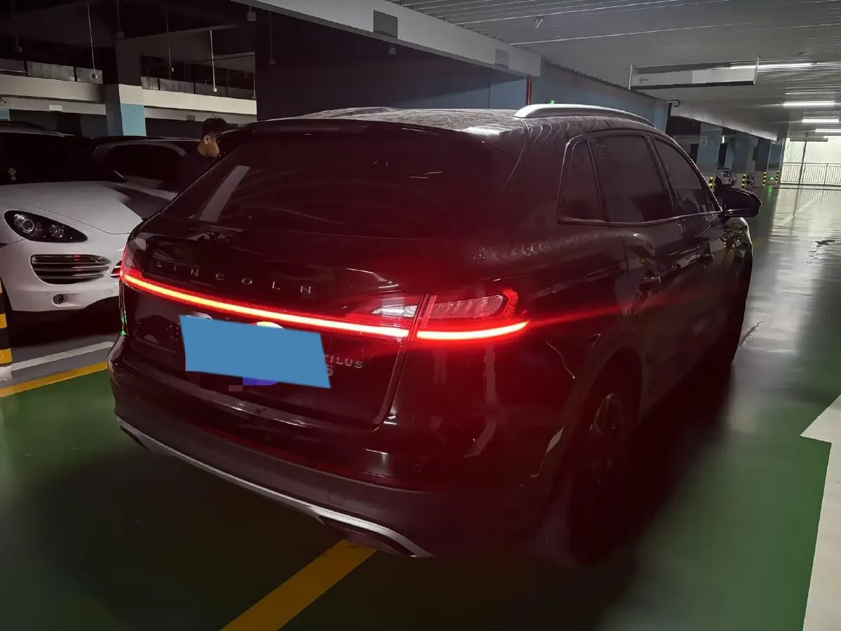 2021 Lincoln Nautilus 2.0T 245HP L4 8AT,autocango,china used car exporter,china ev exporter,chinese used car exporter,chinese used ev exporter