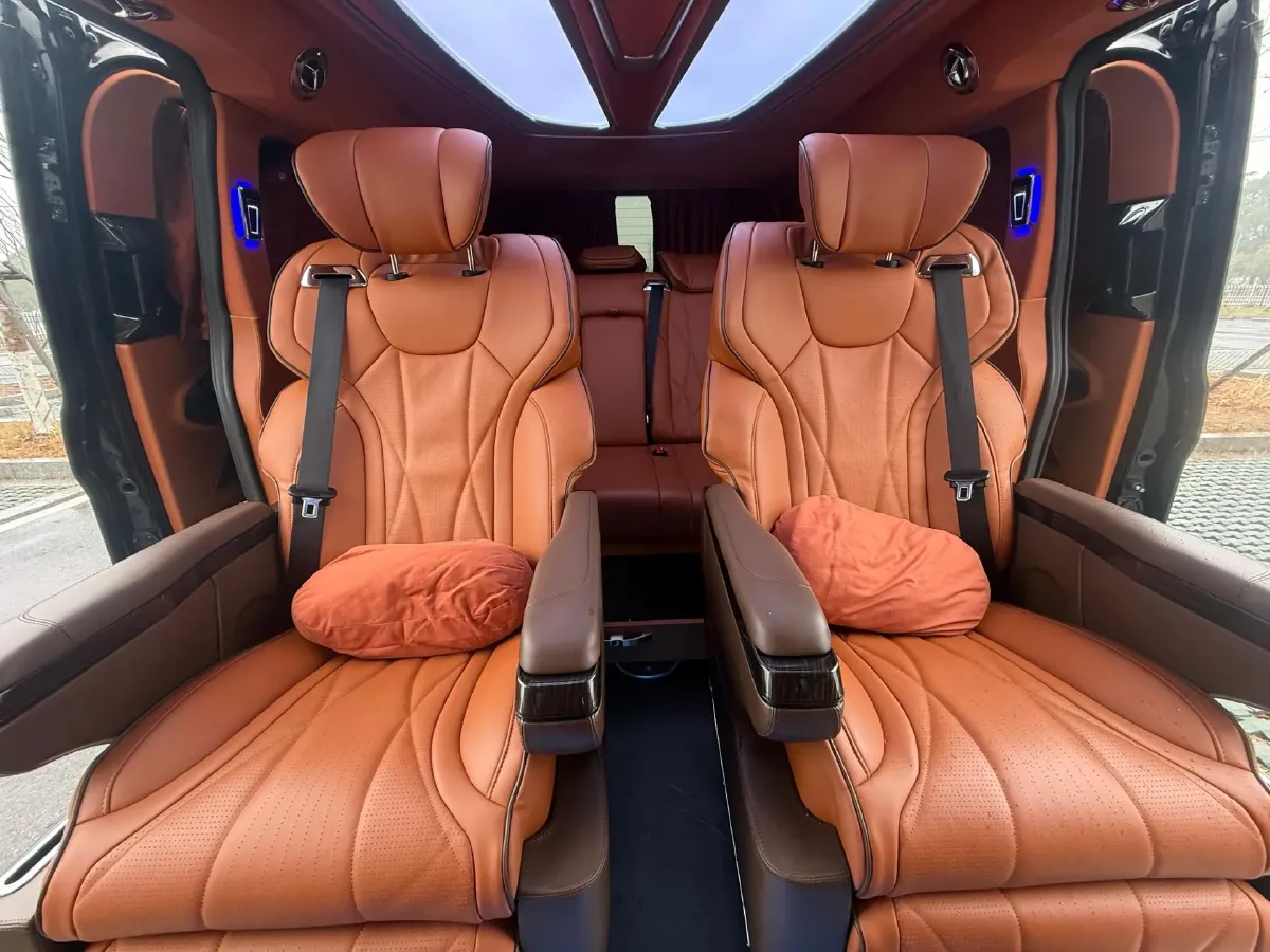 2024 Ford Tourneo 2.0T 220HP L4 9AT,autocango,china used car exporter,china ev exporter,chinese used car exporter,chinese used ev exporter