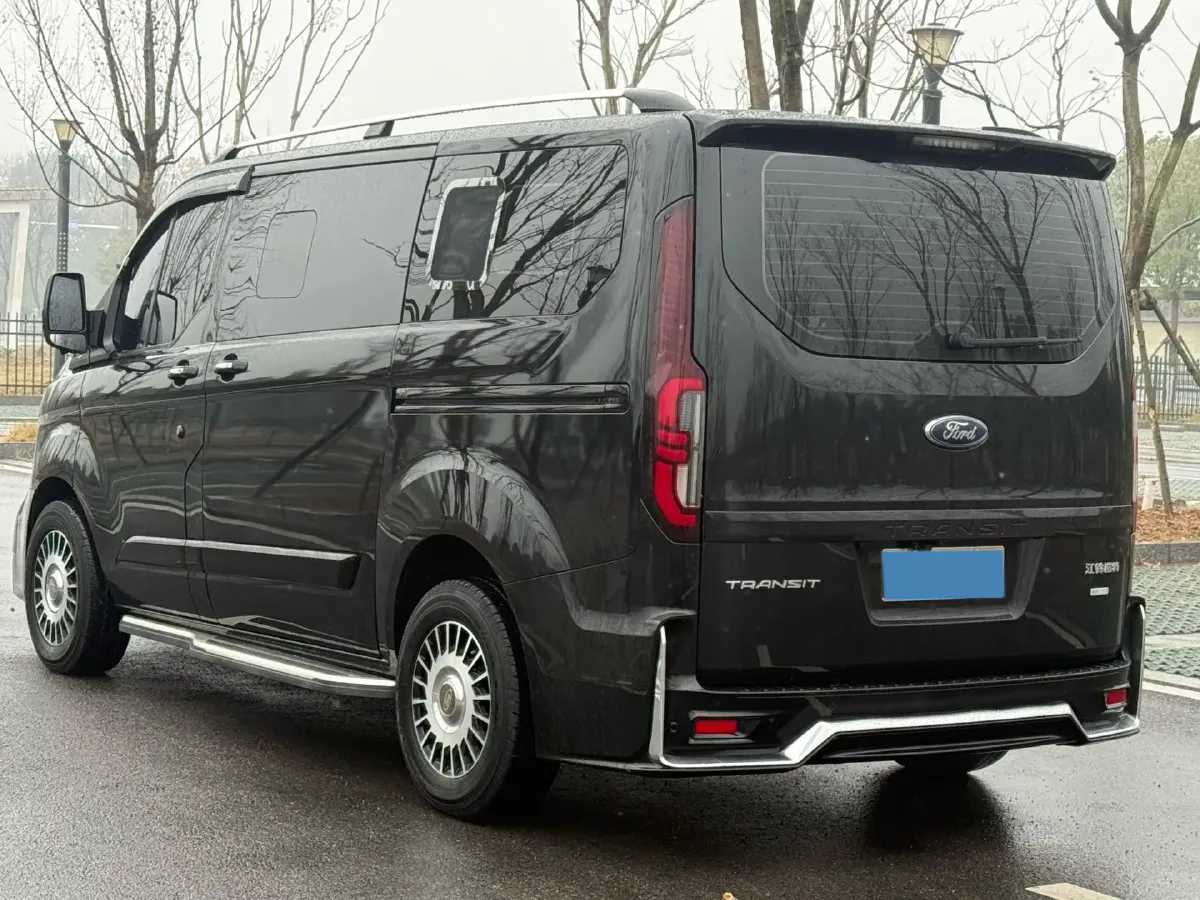 2024 Ford Tourneo 2.0T 220HP L4 9AT,autocango,china used car exporter,china ev exporter,chinese used car exporter,chinese used ev exporter