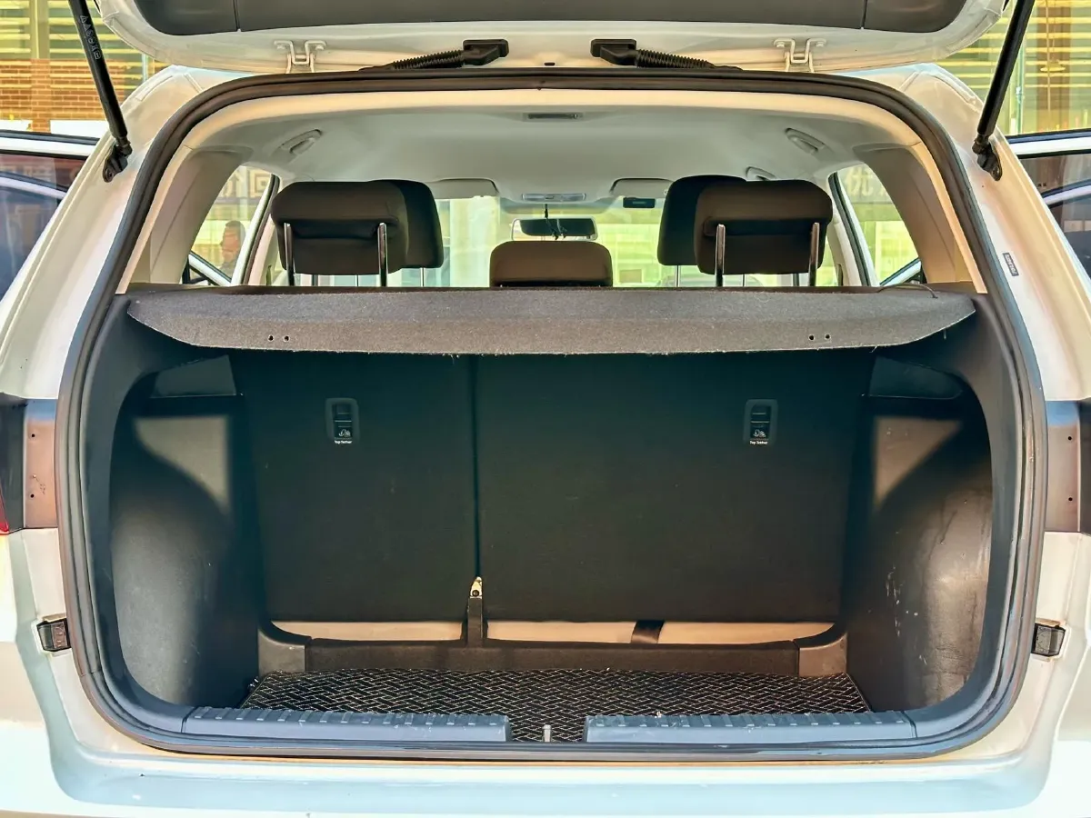 2021 Jetta VS5 1.4T 150HP L4 5MT,autocango,china used car exporter,china ev exporter,chinese used car exporter,chinese used ev exporter