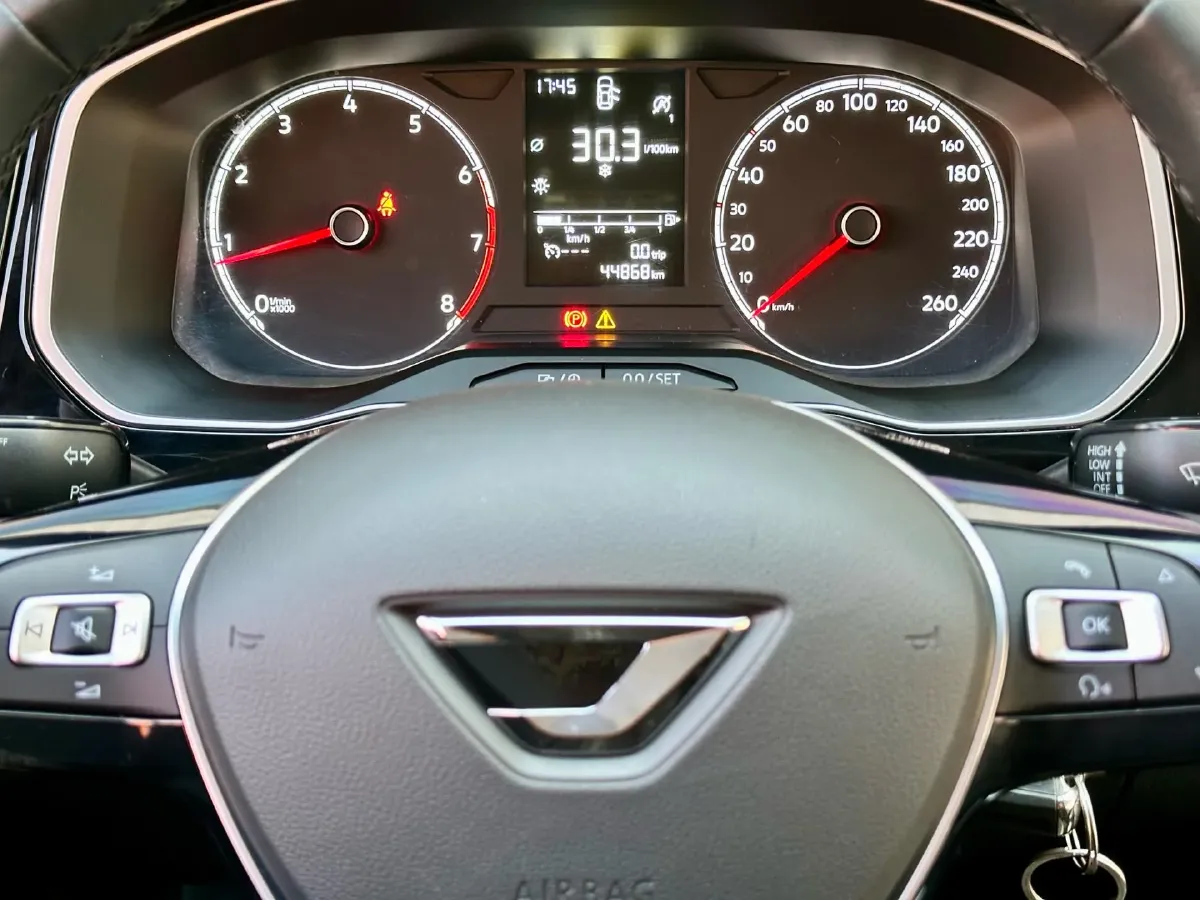 2021 Jetta VS5 1.4T 150HP L4 5MT,autocango,china used car exporter,china ev exporter,chinese used car exporter,chinese used ev exporter