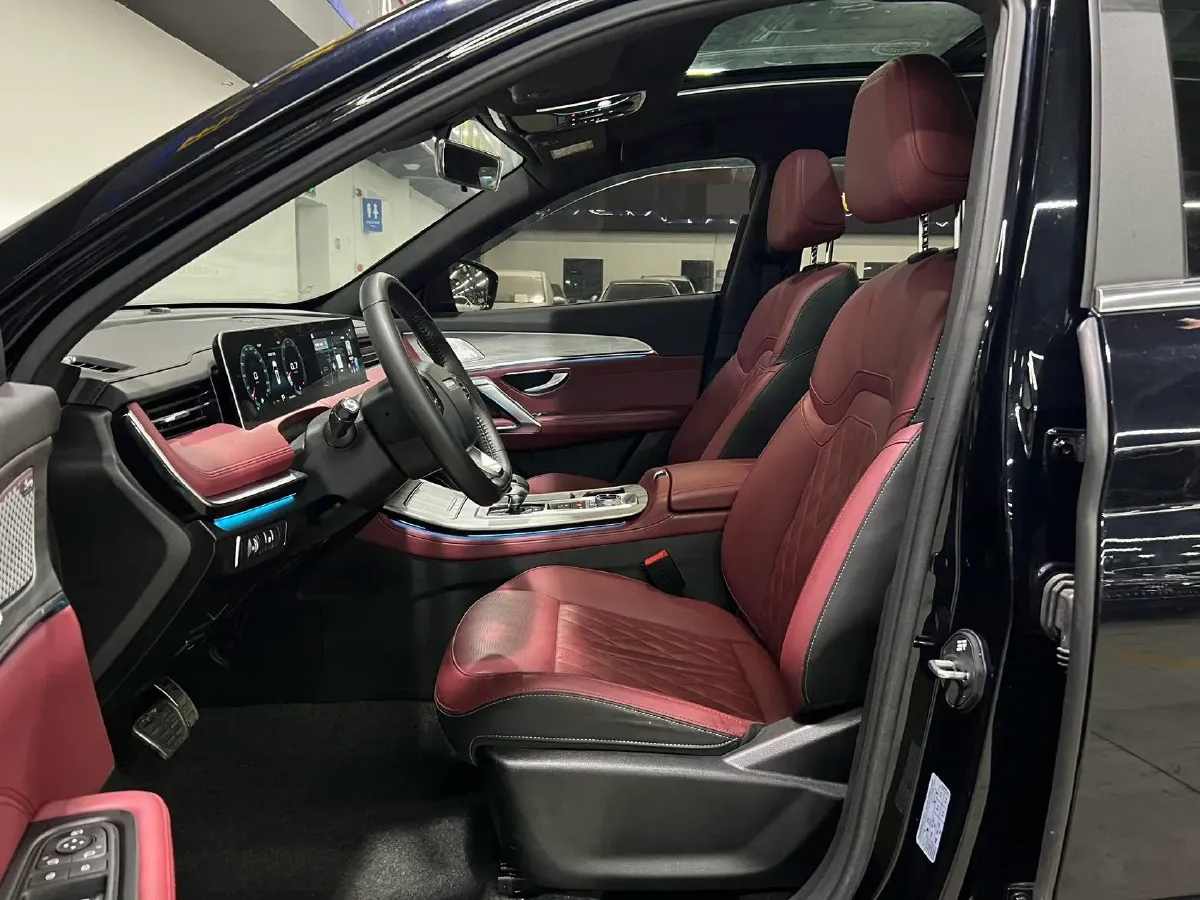 2023 ChangAn Oshan X7 Plus 1.5T 188HP L4 7DCT,autocango,china used car exporter,china ev exporter,chinese used car exporter,chinese used ev exporter