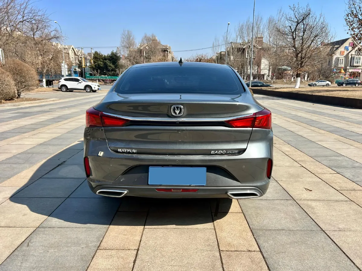 2021 ChangAn Eado 1.6L 128HP L4 5MT,autocango,china used car exporter,china ev exporter,chinese used car exporter,chinese used ev exporter