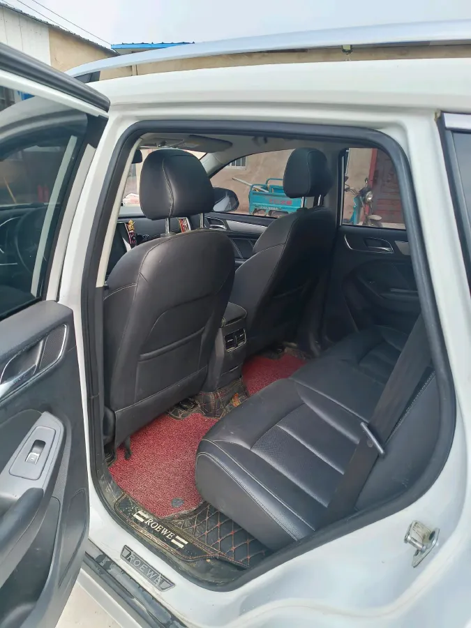 2020 Roewe i6 1.5T 169HP L4 7DCT,autocango,china used car exporter,china ev exporter,chinese used car exporter,chinese used ev exporter