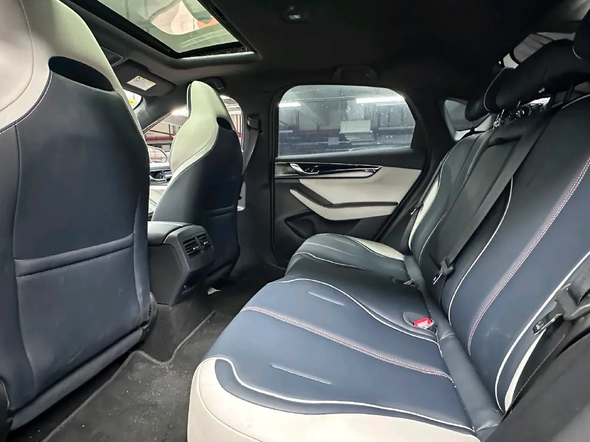 2021 Haval F7 1.5T 169HP L4 7DCT,autocango,china used car exporter,china ev exporter,chinese used car exporter,chinese used ev exporter